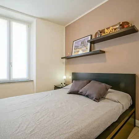 Gemini House On Apartment Mandello del Lario