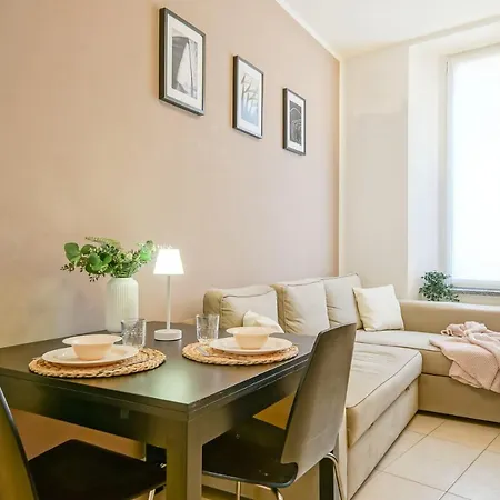 Gemini House On Apartment *